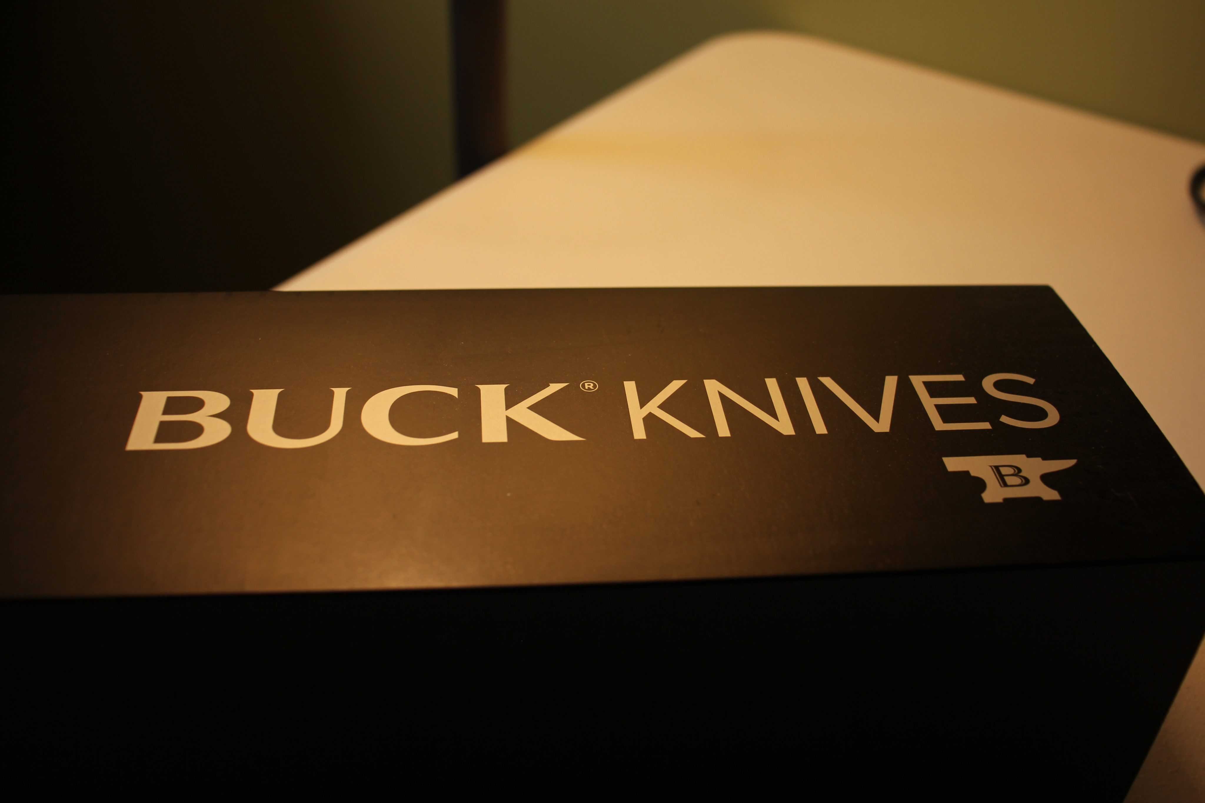 Buck Knives Box 2